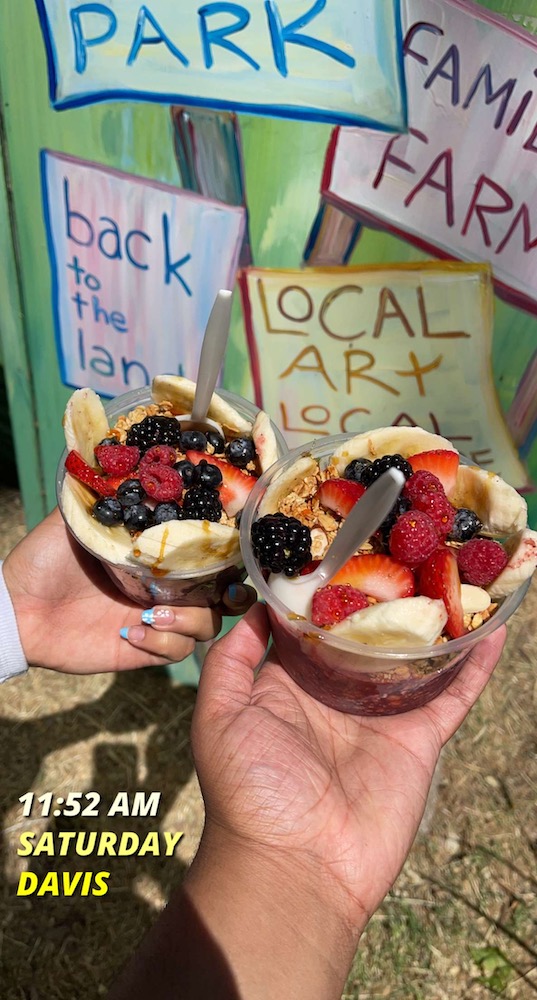 Two fruit and granola cups